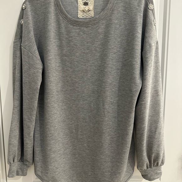 Ladies top Cupio brand -Size small - Picture 2 of 9